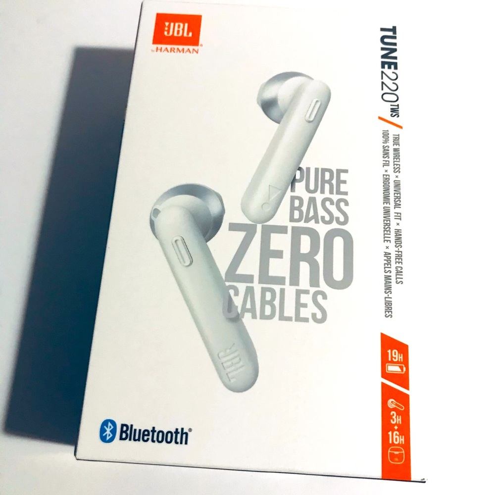 JBL by Harman TUNE 220TWS Pure Bass Zero Cables Bluetooth Earbuds White NIB